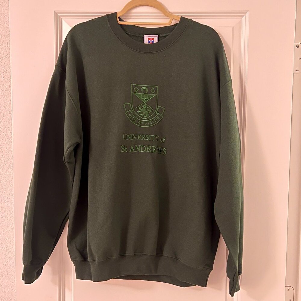 University of St. Andrews Scotland Green Soft Fleece Sweatshirt, NEW